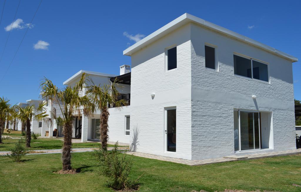 Skyblue Punta Colorada 3* Piriápolis
